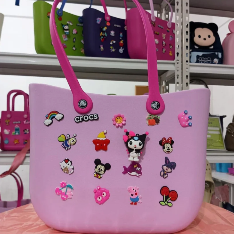 Crocs - big beach bag with jibbitz